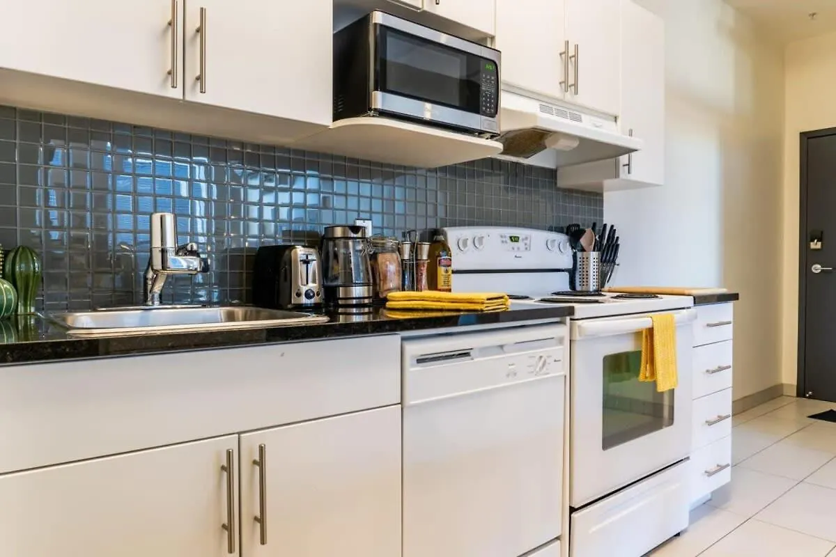 New Listing Luxurious Downtown Loft Heated Parking Rooftop Patio Bbq Gym Coffee Winnipeg Appartamento
